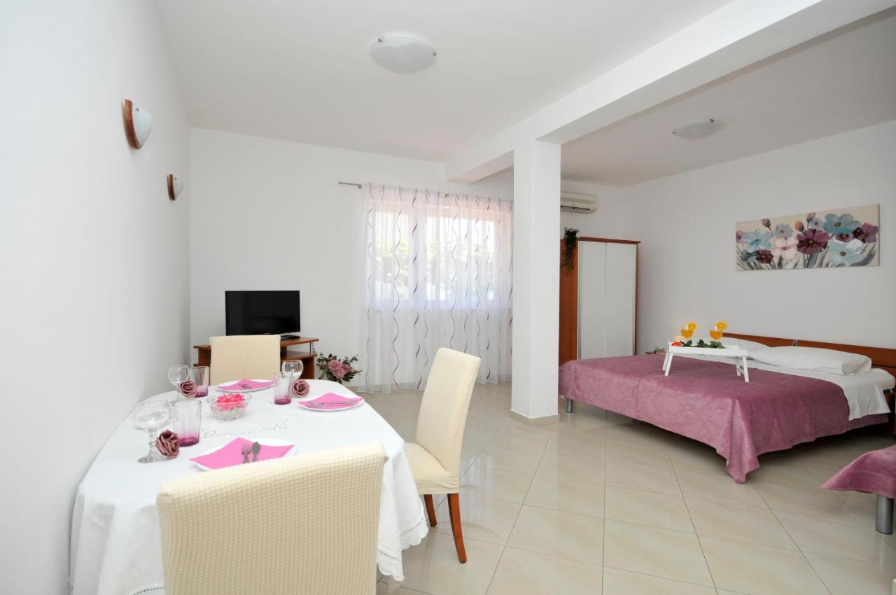 Apartments Roza 特罗吉尔 外观 照片